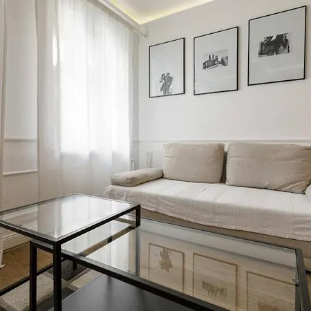 Golden Apartments&glamping- Uniwersytecka Wrocław