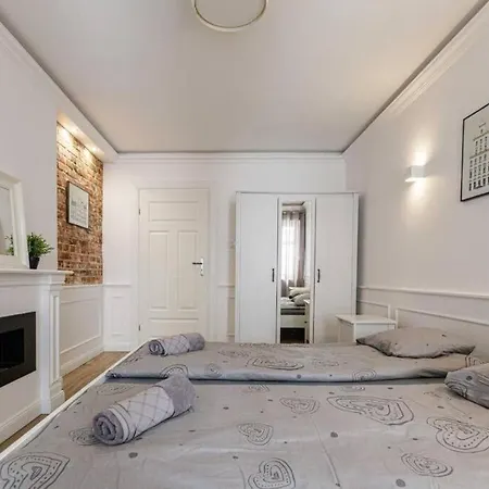 Golden Apartments&glamping- Uniwersytecka Appartement Wrocław